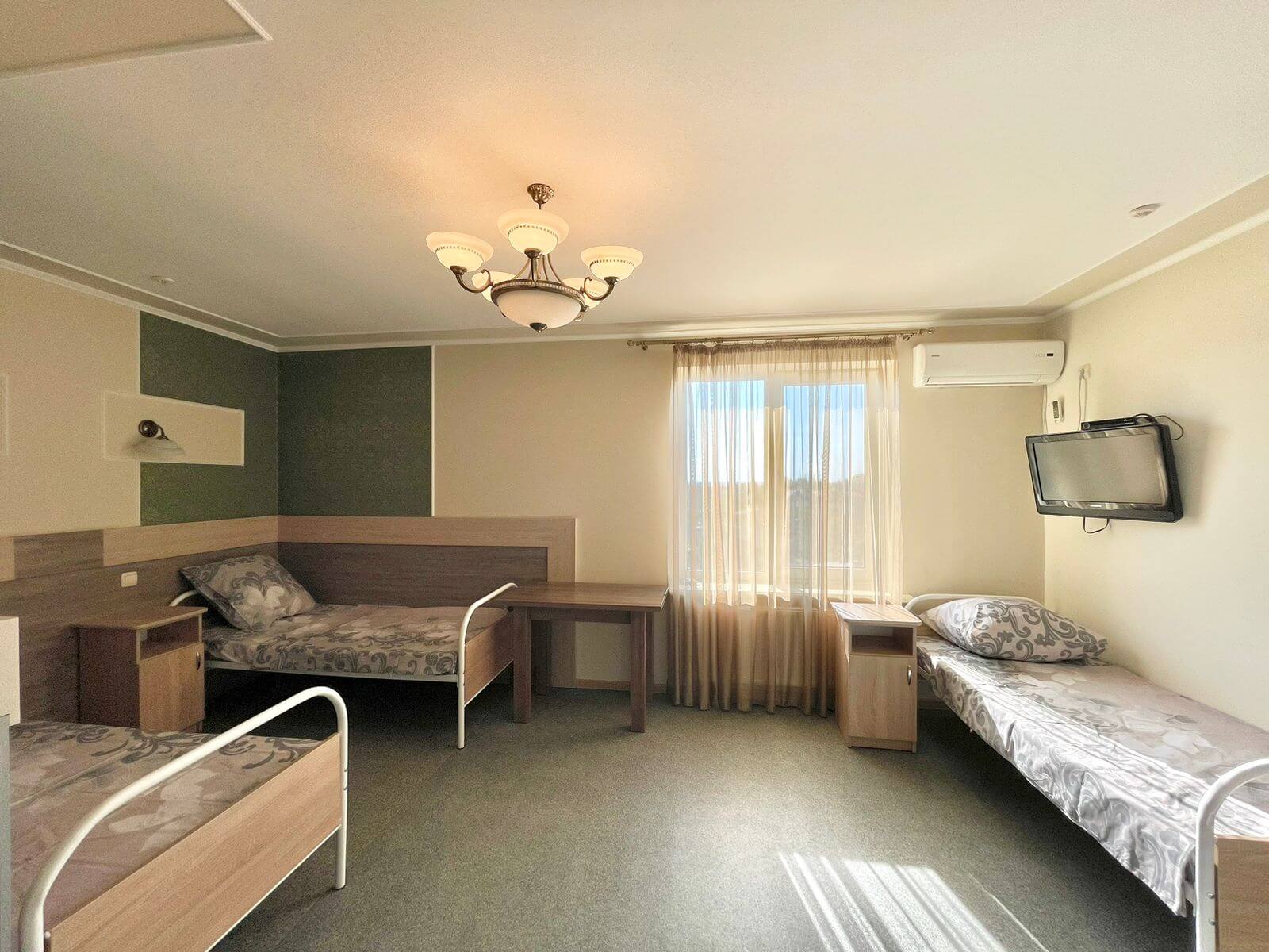 пансіонат для літніх людей у Львові